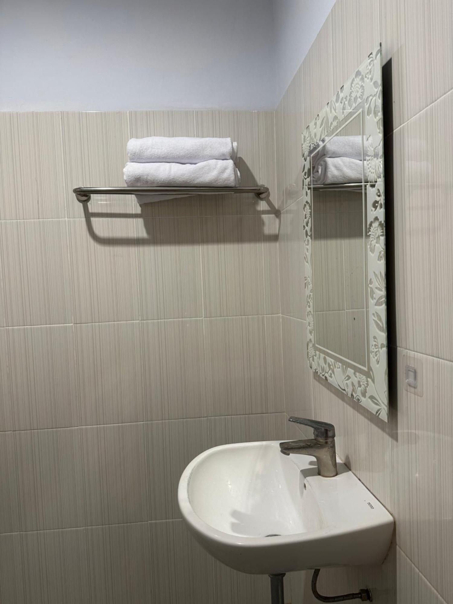 Legian New Mekar Jaya Hotel מראה חיצוני תמונה